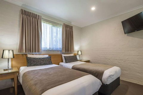 COMFORT INN COACH AND BUSHMANS - Accommodation Gold Coast 2