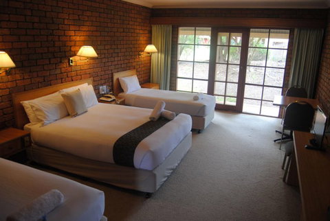 Grange Burn Motel - Accommodation Gold Coast 2