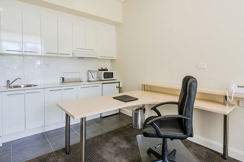 Belconnen Way Motel And Serviced Apartments - Accommodation Gold Coast 2