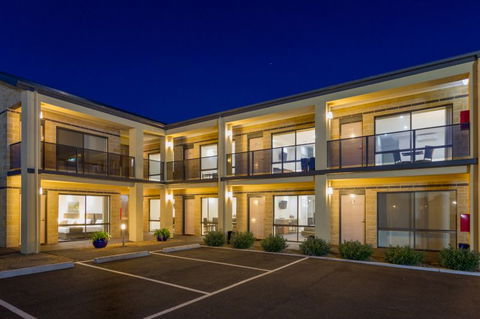 The Bay Motel - Safety Beach - Accommodation Gold Coast 5