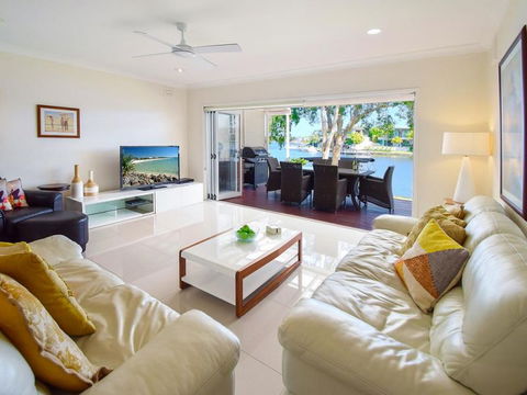 Noosa Entrance Waterfront Resort - Accommodation Gold Coast 4