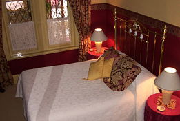 Triune House Bed And Breakfast - Gold Coast 4U 0