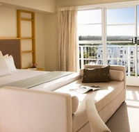 Quality Suites Deep Blue - Accommodation Gold Coast