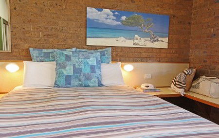 The Beachfront Motel - Gold Coast 4U 1