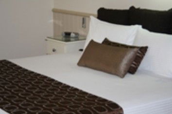 Comfort Inn & Suites Robertson Gardens - Accommodation Gold Coast 1