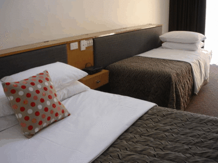 Burkes Hotel Motel - Accommodation Gold Coast 2