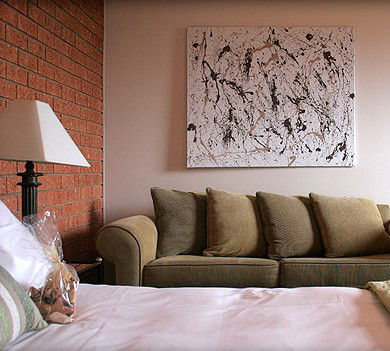 Central Springs Inn - Accommodation Gold Coast 2
