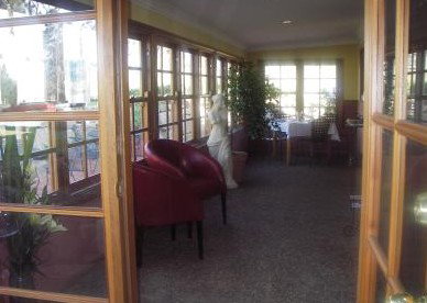 Hermitage Lodge - Accommodation Gold Coast 3