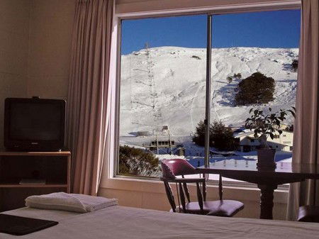 Falls Creek Hotel - Accommodation Gold Coast 1