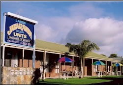 Lakes Jakaranda Holiday Units - Accommodation Gold Coast 1