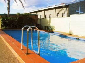 Pelican At Lakes Motel - Accommodation Gold Coast 2