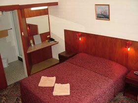 Ship Inn Motel - Accommodation Gold Coast 1