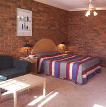 The Charles Sturt Motor Inn - Accommodation Gold Coast 2
