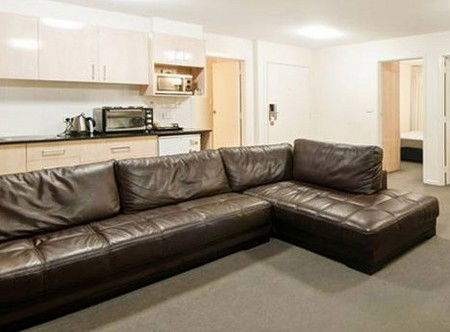 The Statesman Hotel - Accommodation Gold Coast 0