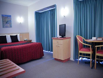 The Waverley International Hotel - Accommodation Gold Coast 3