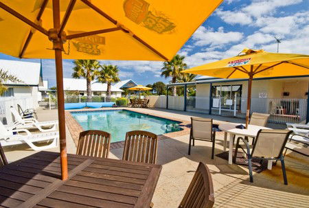 Torquay Tropicana Motel - Accommodation Gold Coast 0