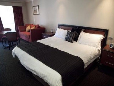 Best Western Plus All Settlers Motor Inn - Accommodation Gold Coast 0