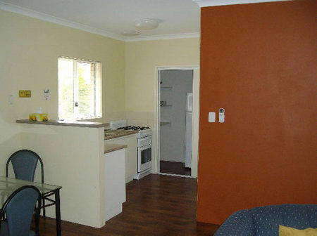 Gale Street Motel And Villas - Accommodation Gold Coast 2