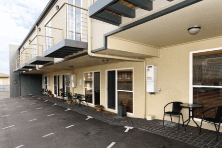 Best Western Beaches Apartments - Accommodation Gold Coast 2