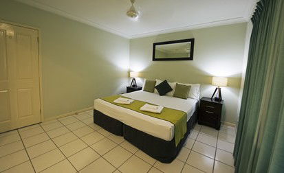 Costa Royale Beachfront Apartments - Accommodation Gold Coast 2