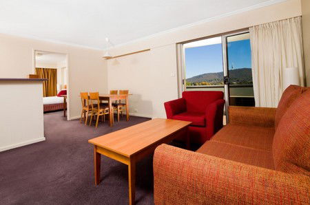 Mantra On Northbourne - Accommodation Gold Coast 2