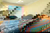 Clan Lakeside Lodge - Accommodation Gold Coast 2