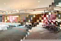 Clan Lakeside Lodge - Accommodation Gold Coast 4