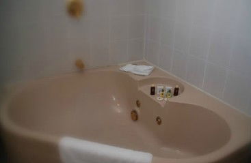Oasis By The Lake - Gold Coast 4U 4