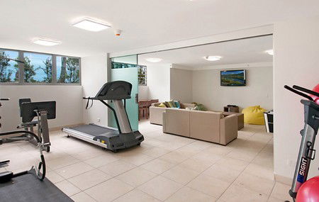 Fairshore Beachfront Apartments - Accommodation Gold Coast 2