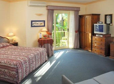 Ulladulla Guest House - Gold Coast 4U 2