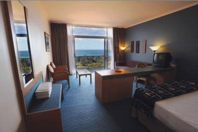 Absolute Beachfront Opal Cove Resort - Accommodation Gold Coast 1