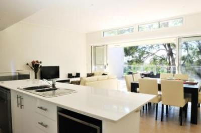 Absolute Beachfront Opal Cove Resort - Accommodation Gold Coast 3
