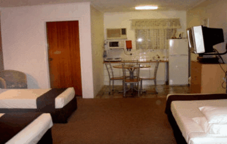 Bella Villa Motor Inn - Accommodation Gold Coast 3