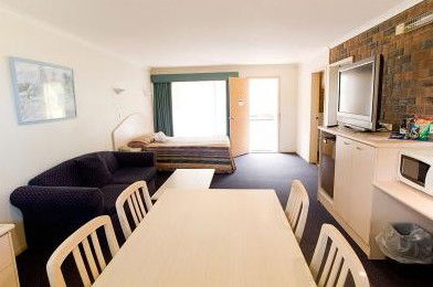 Comfort Inn Big Windmill - Accommodation Gold Coast 1