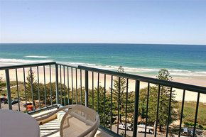 AA Oceana On Broadbeach - Accommodation Gold Coast 4