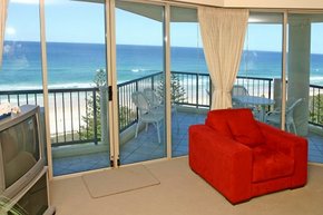 AA Oceana On Broadbeach - Accommodation Gold Coast 5