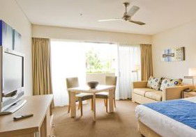Waves Byron Bay - Accommodation Gold Coast 3