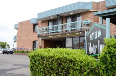 Motel 10 Motor Inn - Accommodation Gold Coast 0