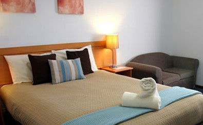 Colonial Lodge Motor Inn - Accommodation Gold Coast 0