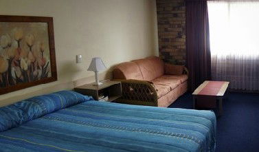 Lancaster Court Motel - Accommodation Gold Coast 2