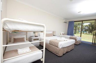 Island Palms Motor Inn - Gold Coast 4U 2