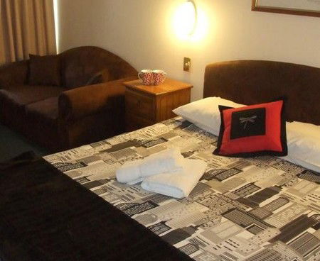 Lilac City Motor Inn & Streakhouse - Accommodation Gold Coast 4