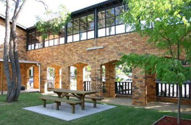 Maclin Lodge Motel - Accommodation Gold Coast 1