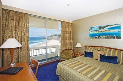 Quality Hotel Noahs On The Beach - Accommodation Gold Coast 0