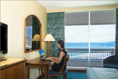 Quality Hotel Noahs On The Beach - Accommodation Gold Coast 1
