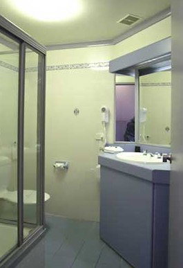 Palm Court Motor Inn - Accommodation Gold Coast 3