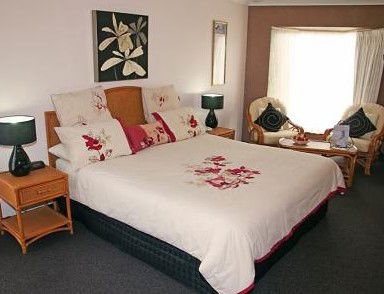 Sapphire Waters Motor Inn - Accommodation Gold Coast 1