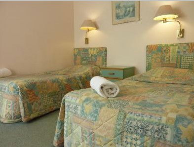 Sapphire Waters Motor Inn - Accommodation Gold Coast 2