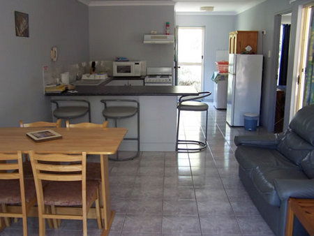 Palm Valley Motel And Holiday Units - Accommodation Gold Coast 2