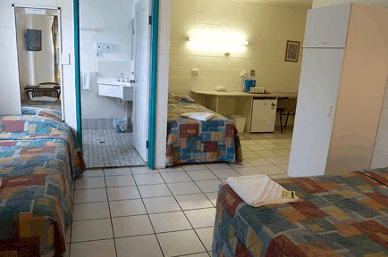 Barrier Reef Motel - Accommodation Gold Coast 1